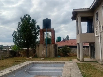 6 Bedroom House