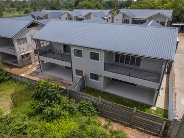 3 Bedroom Flat & Apartment