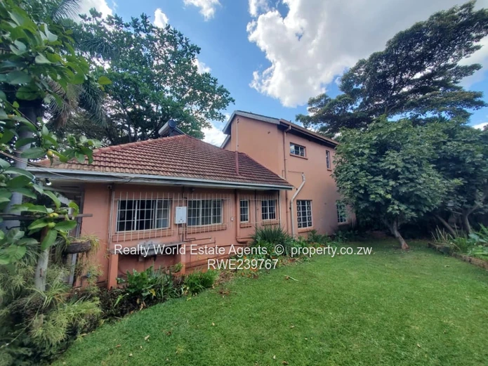 Three Beds House to Rent-Close to Alexandra Park