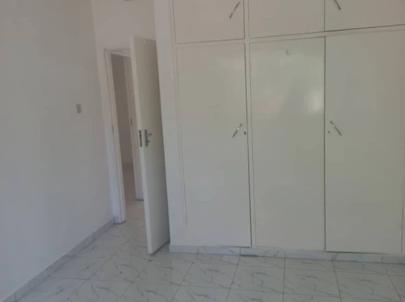 2 Bedroom Flat & Apartment