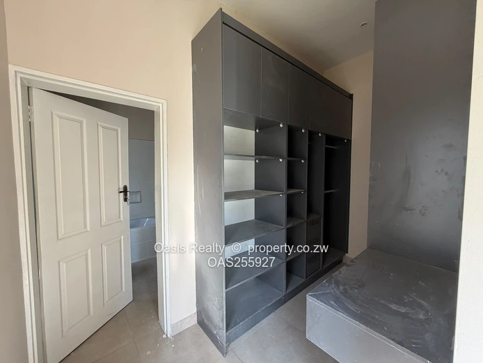 3 Bedroom Cluster To Let