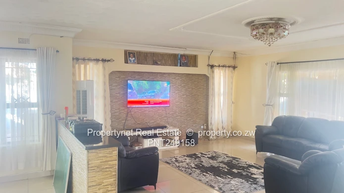 Solid neat family home!!!