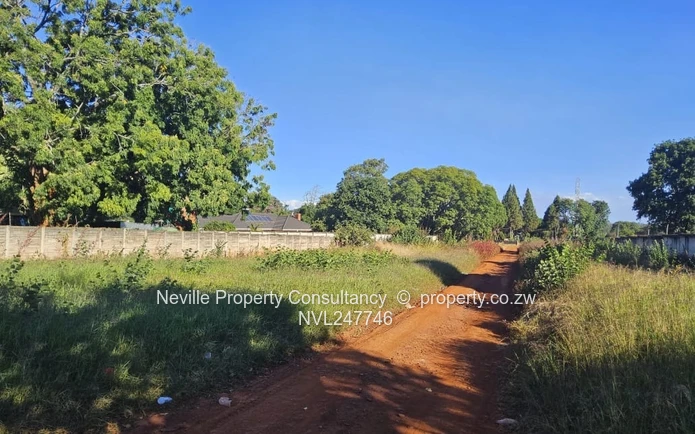 Greendale 2000m² Stand — Tarred Road & Main Road Frontage