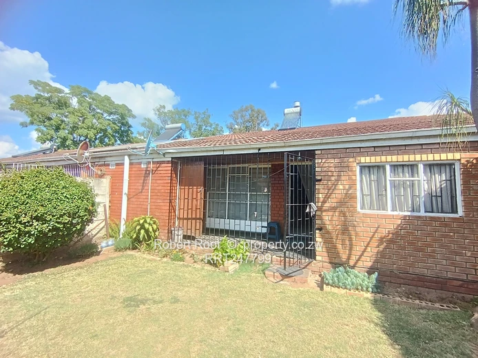 2 bed flat in Avonlea