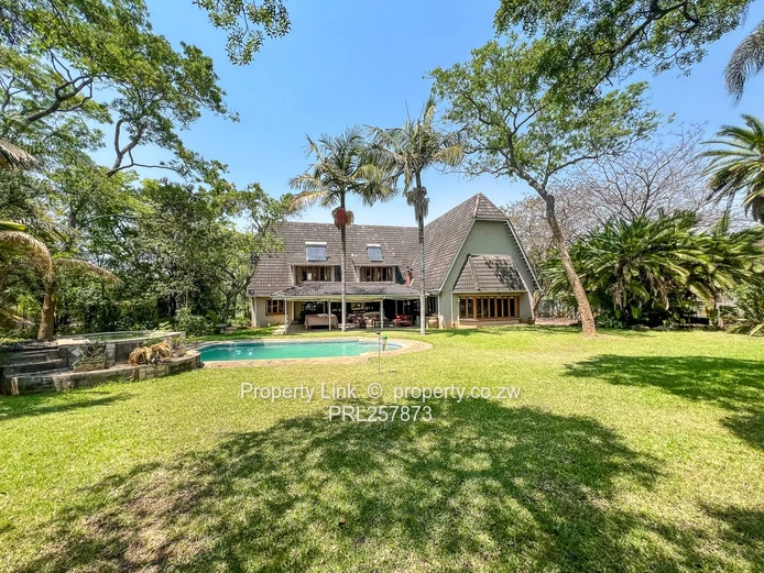 Prime Location Home - 2 Boreholes, 2 Pools & 2-Bed Cottage!
