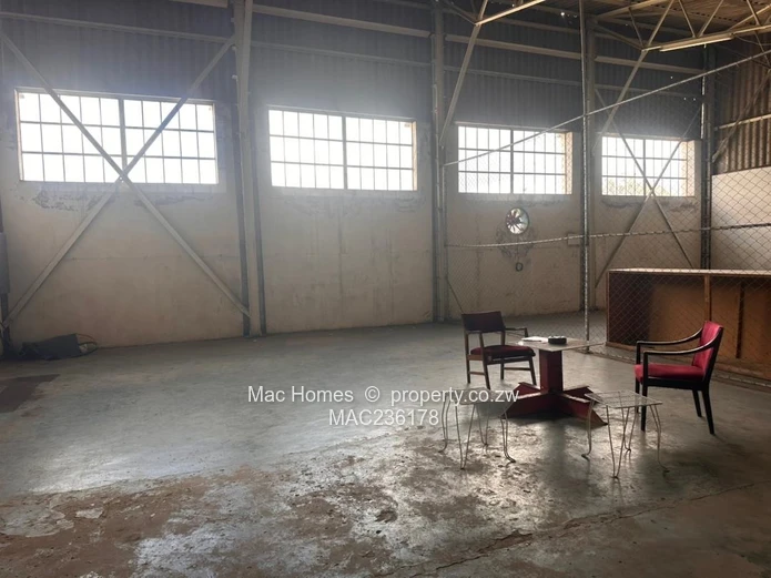 Commercial land for sale in Windsor Park, Ruwa