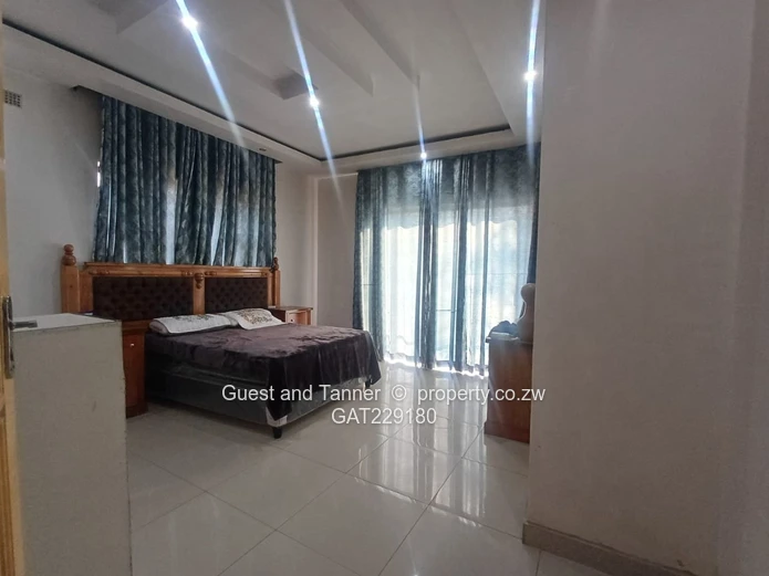 Luxurious Family Home in Avondale West!