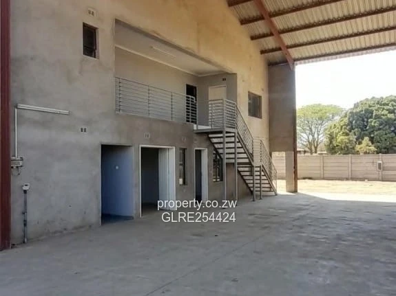 2,000 m² Workshop in Ardbennie — Borehole & Service Pit