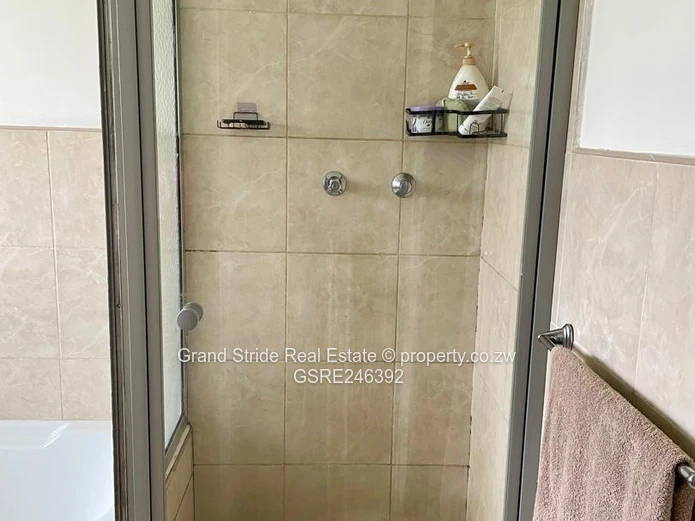 Garden Flat In Avondale