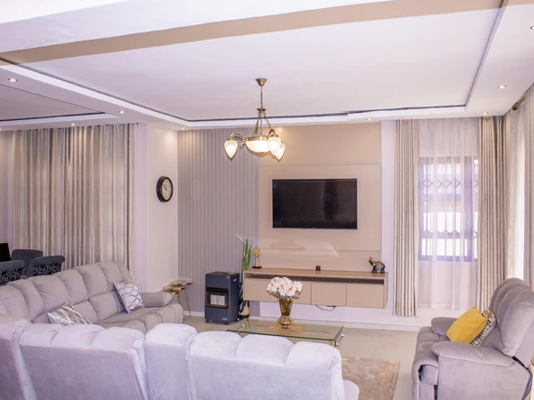 4 Bedroom House