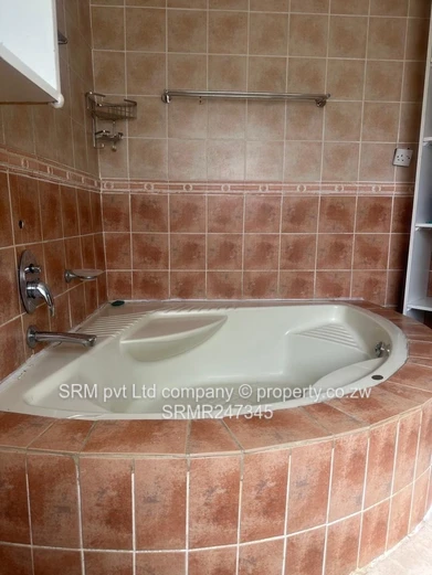 4 bedroomed home to let in New Marlborough 