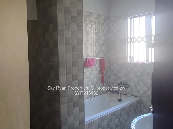 Zimre Park House For Sale