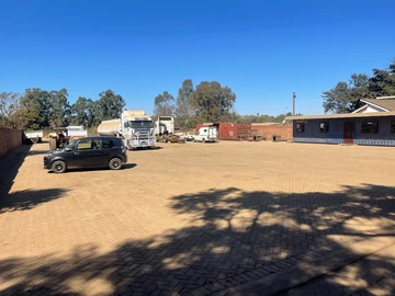 Commercial & Industrial Land