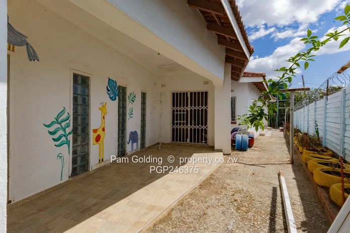 4 Bedroom House For Sale In Chipukutu, Ruwa (Sole Mandate)