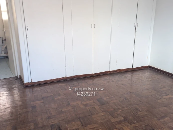 Avenues 1 bedroom flat to rent 