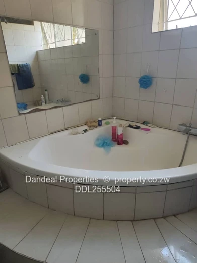 Avondale West: 3-Bed Home on 793m² with Driveway & Garden