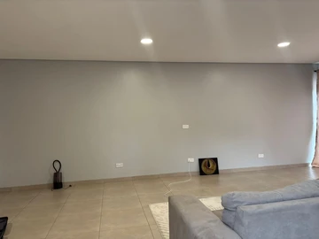 3 Bedroom Flat & Apartment