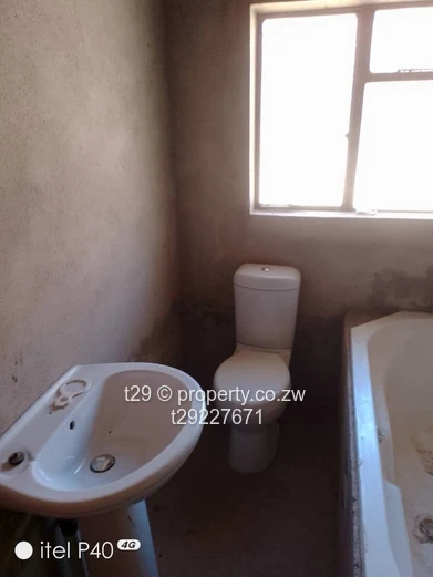 Damofalls park Ruwa house  for sale (Sole Mandate)