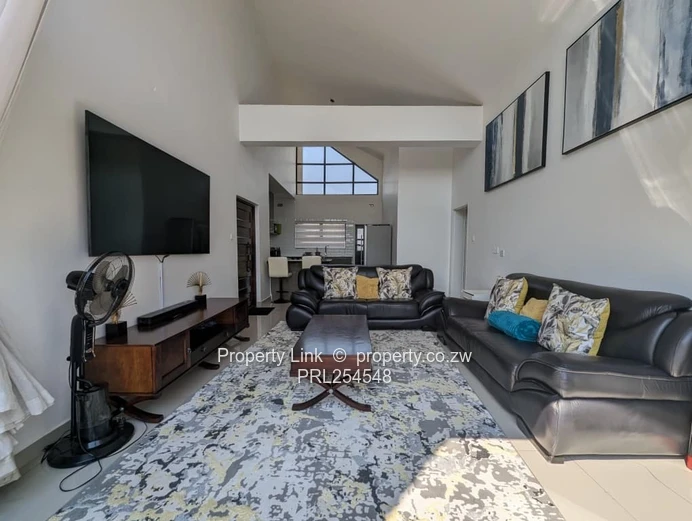 Perfect Blend Of Well-Established & Modern Flat