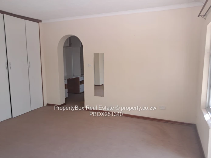 Glen Lorne double storey 6 bed house to rent for immediate occupation!