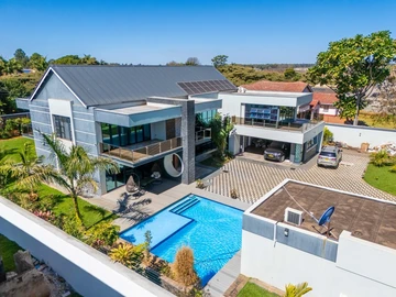 6 Bedroom House