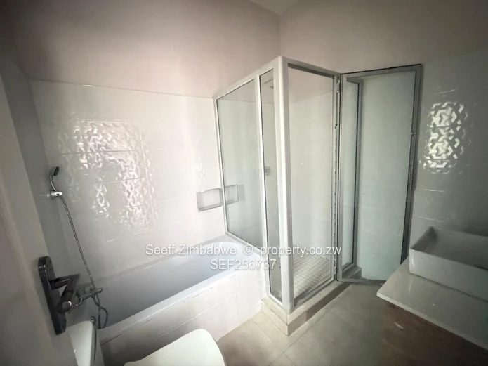 Spacious 3-Bed Face-Brick Home in Secure Hatfield Complex – $800/pm