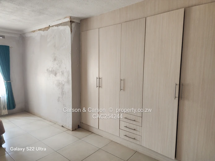 Belvedere  - 5 Bed, Spacious Lawn & Borehole