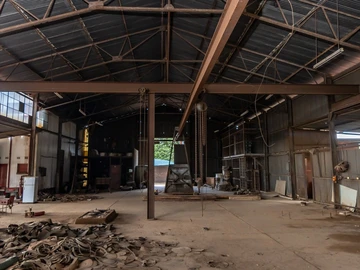 Warehouse & Factory