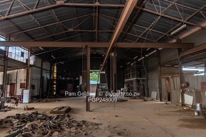 LARGE Industrial/Warehousing - Ardbennie