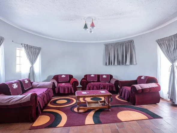 Farm & Agricultural Land