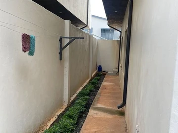 3 Bedroom Flat & Apartment