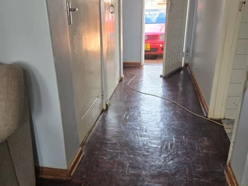 3 Bedroom Flat & Apartment