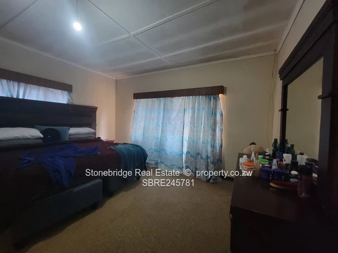 4 Bedroomed House in Fortunes gate for sale