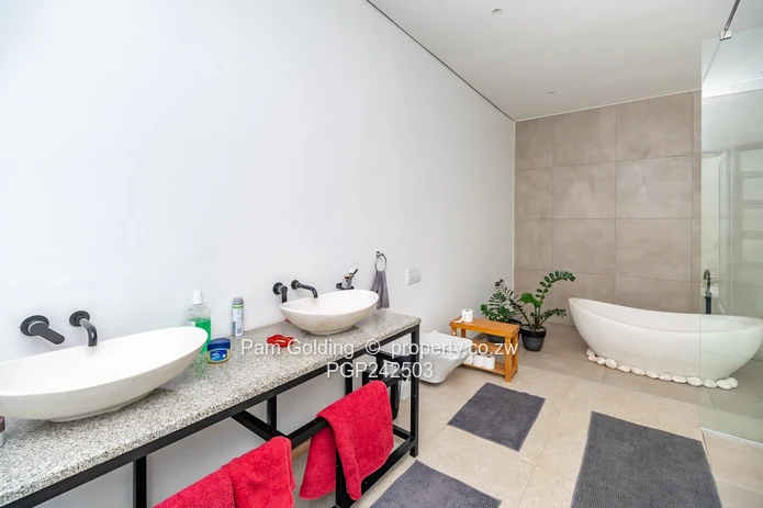 House for Sale in Glen Lorne