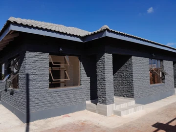 Brand New 4 Bed Cluster