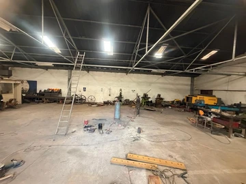 Warehouse & Factory