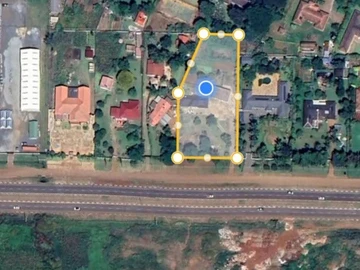 Commercial & Industrial Land
