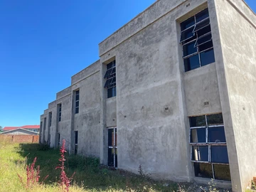 3 Bedroom Flat & Apartment