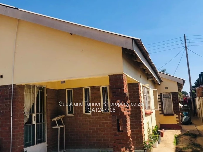 Income Generating 4 Bed House in Unit L, Chitungwiza