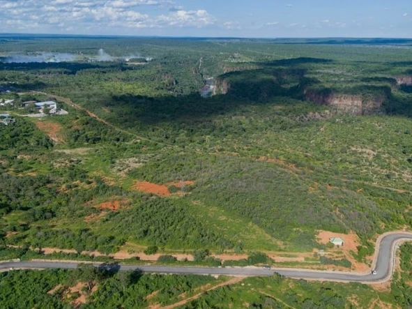 Commercial & Industrial Land