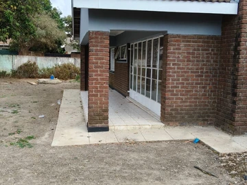 3 Bedroom Flat & Apartment