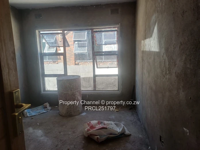 Duplex Flats For Sale In Logan Park