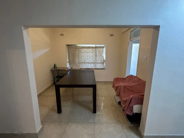 3 Bedroom Flat & Apartment