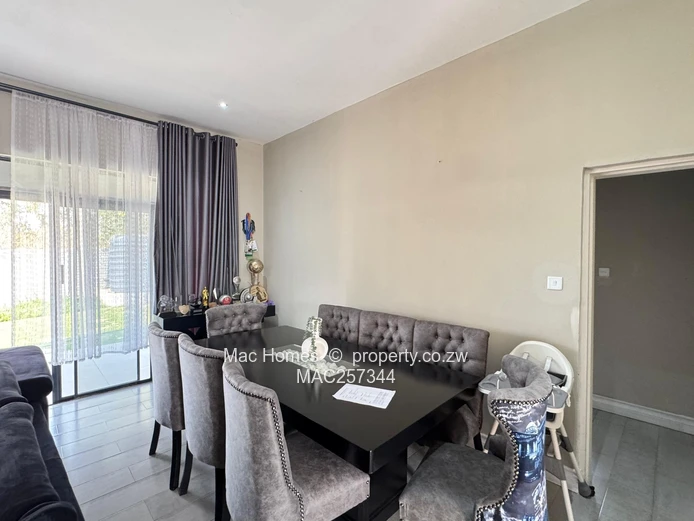A choice of 3 Cluster Homes with 4/3 bedrooms in Peakwood Village