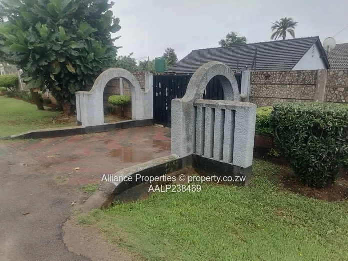 Mabelreign 3-Bed Home with Borehole & Double Garage