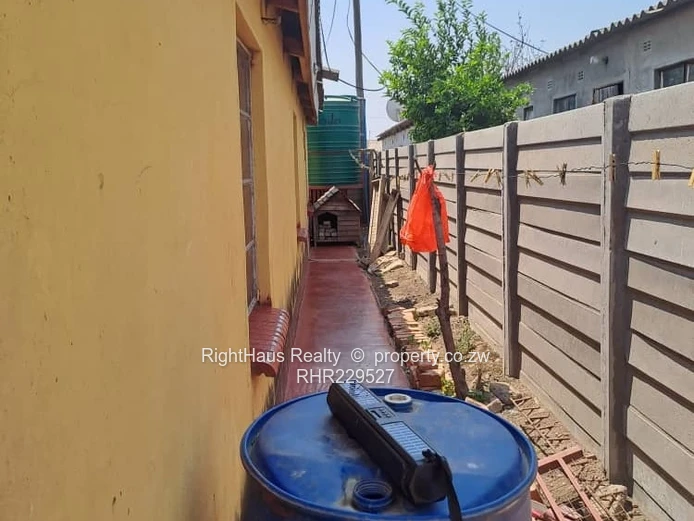  A beautiful and affordable home in Woodlands is up for grabs (Sole Mandate)