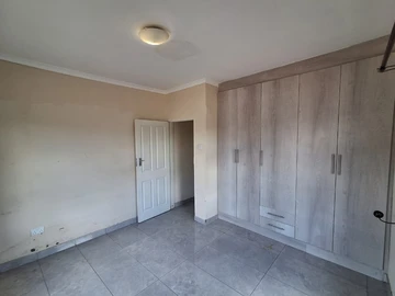 36 Bedroom Flat & Apartment