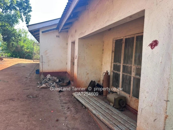 Prime Investment Property for Sale near Christmas Pass, Penhalonga, Mutare