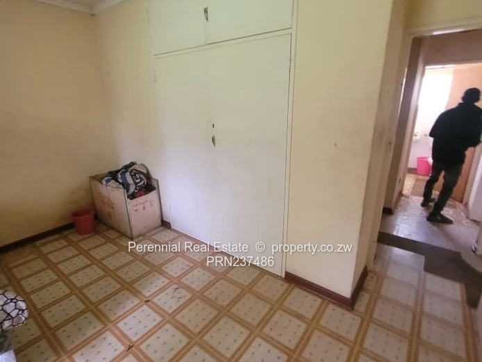 Property for Sale – Mashumavale, Kadoma