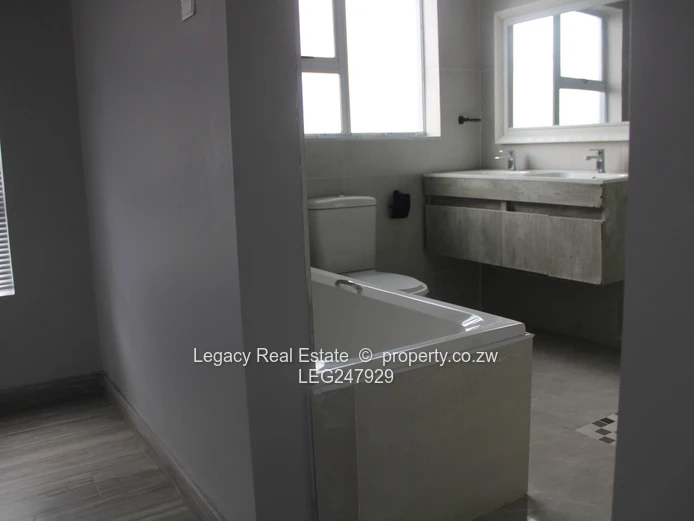 Beautiful Modern Home With Borehole In Mabvazuva,Stylish Family Residence With Modern Finishes